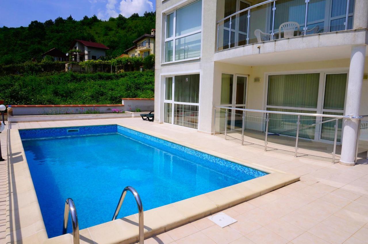 Апартамент Серена - Apartment Serena - Balchik Villa Zone Buitenkant foto