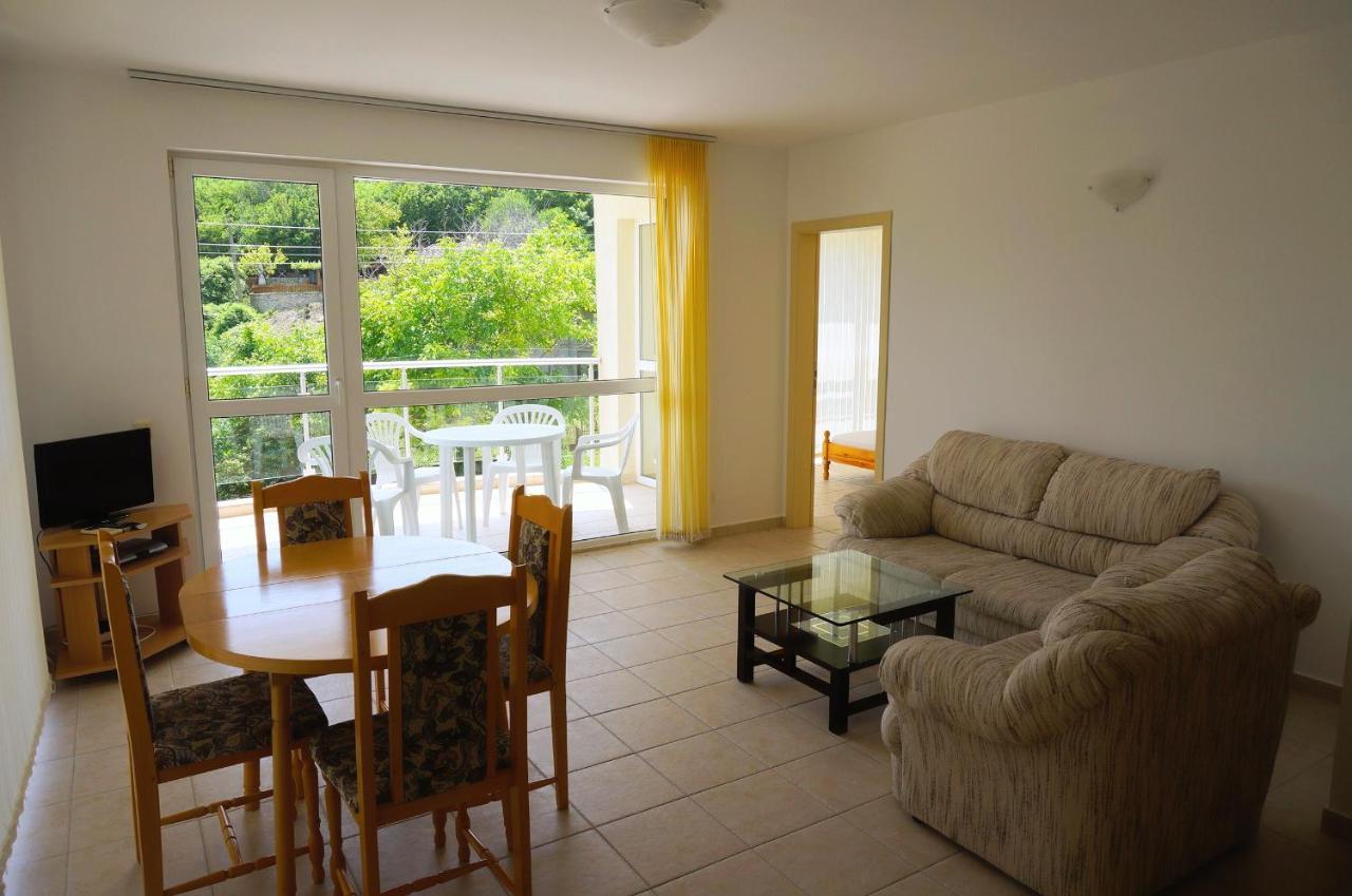 Апартамент Серена - Apartment Serena - Balchik Villa Zone Buitenkant foto