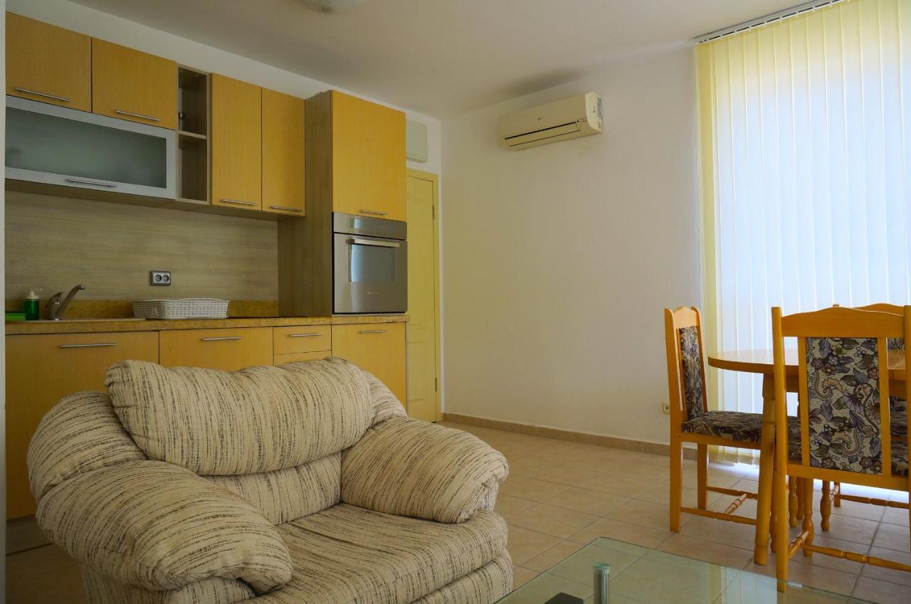 Апартамент Серена - Apartment Serena - Balchik Villa Zone Buitenkant foto