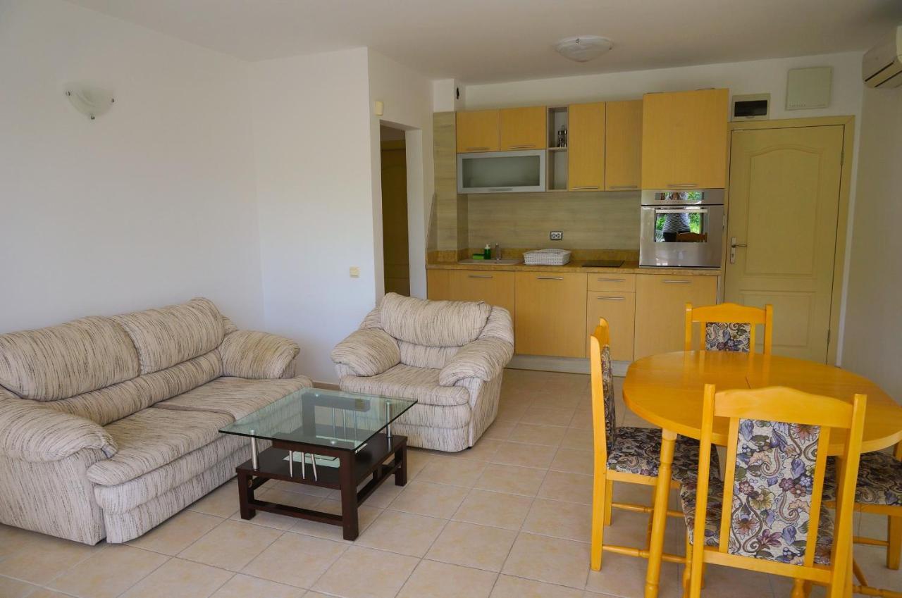 Апартамент Серена - Apartment Serena - Balchik Villa Zone Buitenkant foto